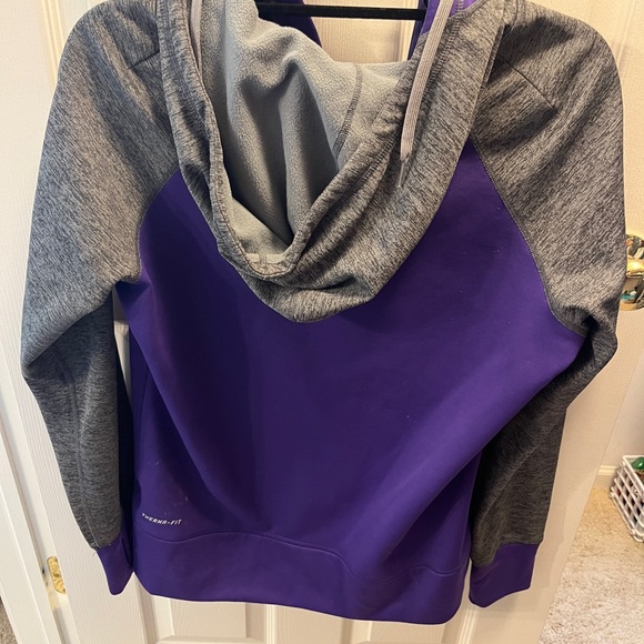 Nike Zip-Up - Picture 2 of 2